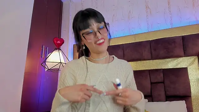  Jessy Moon  online show from 12/31/24, 07:40