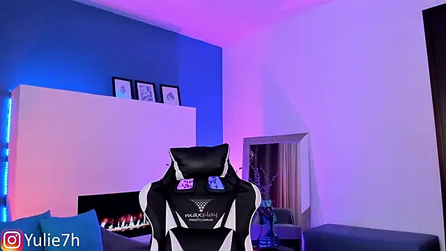  Jessy Moon  online show from 09/21/25, 09:16