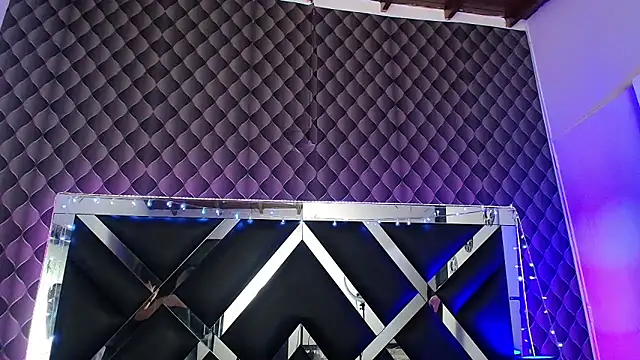 victoriaa lee  online show from 02/03/26, 08:36