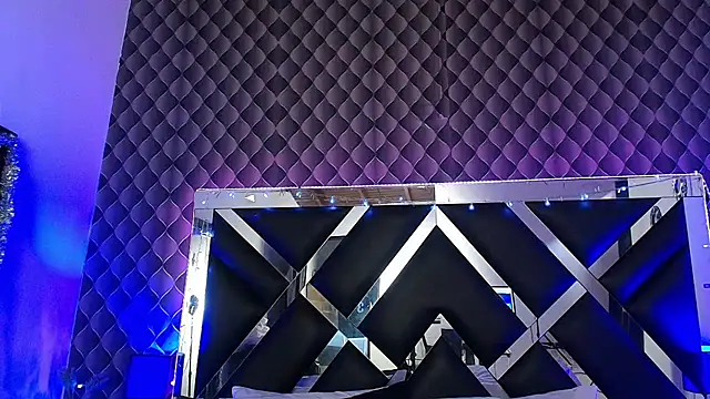 victoriaa lee  online show from 05/09/26, 07:19