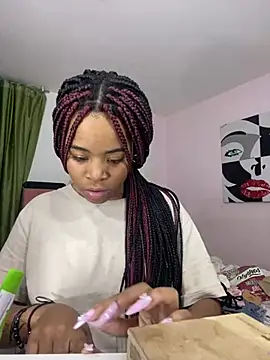 Snapshot of Mia_damm chatting on 01/01/25, 12:32 Mia damm online show from 01/01/25, 12:32