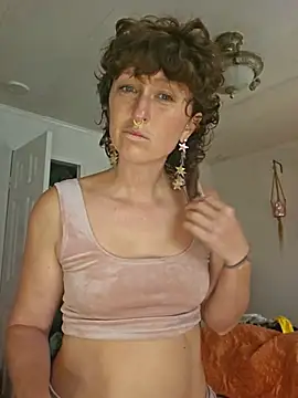 mossy kiss online show from 10/17/25, 03:25