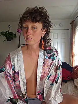 mossy kiss online show from 11/01/25, 08:22