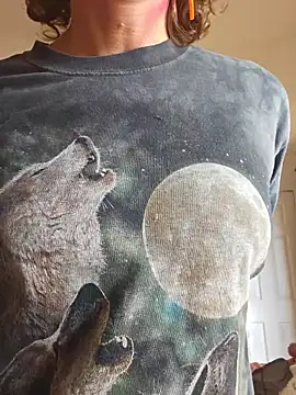 mossy kiss online show from 11/17/25, 07:30