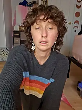 mossy kiss online show from 12/17/25, 08:04