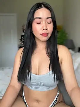 JazzieXo online show from 12/05/24, 08:55