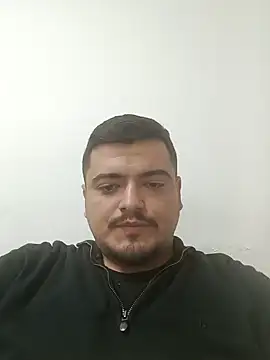 Snapshot of YanLizmirli chatting on 12/22/24, 10:38 YanLizmirli online show from 12/22/24, 10:38