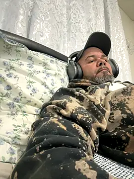 Cristian-Brayan online show from 11/07/25, 11:10