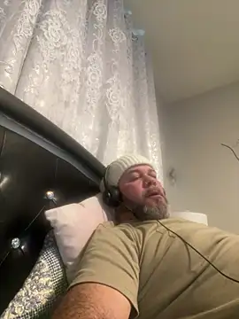 Snapshot of Cristian-Brayan chatting on 01/11/26, 04:23 Cristian-Brayan online show from 01/11/26, 04:23