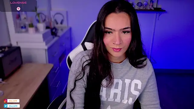 ImLui lu online show from 10/21/25, 07:25