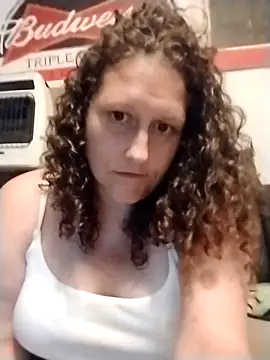 Snapshot of MissMagicMushroom chatting on 09/15/25, 04:12 MissMagicMushroom online show from 09/15/25, 04:12