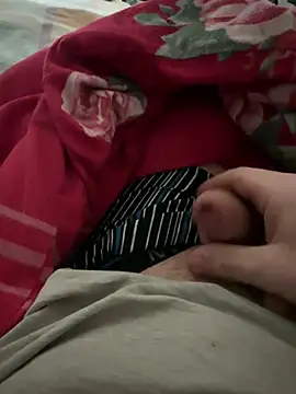 Snapshot of kleinerAlex chatting on 01/15/25, 10:49 kleinerAlex online show from 01/15/25, 10:49