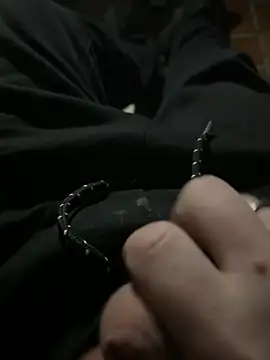 Snapshot of kleinerAlex chatting on 03/05/25, 04:45 kleinerAlex online show from 03/05/25, 04:45