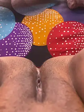 Snapshot of Sexyvarsha143 chatting on 02/24/25, 08:27 Sexyvarsha143 online show from 02/24/25, 08:27