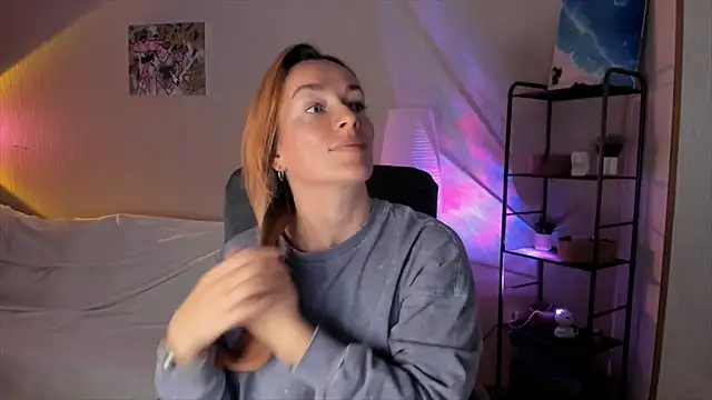 RebeccaMartinez online show from 10/25/25, 10:01