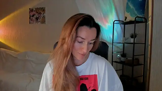 RebeccaMartinez online show from 12/18/25, 07:14