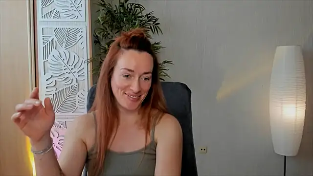 RebeccaMartinez online show from 04/07/26, 06:47