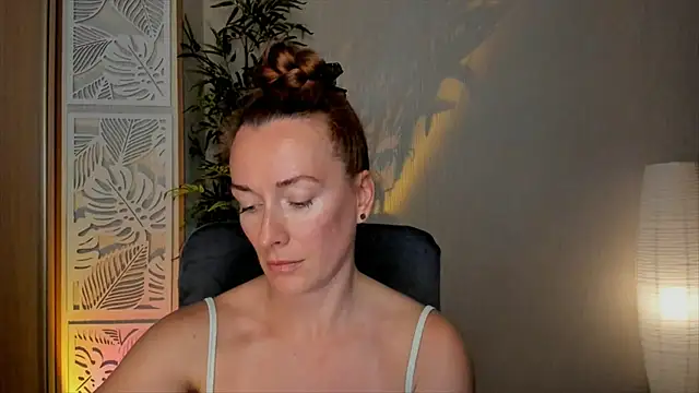 RebeccaMartinez online show from 06/13/26, 08:01