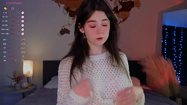 AuroraMari online show from 01/19/25, 11:21