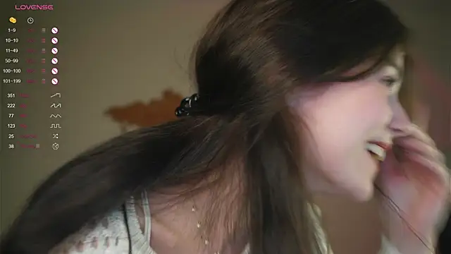 AuroraMari online show from 03/18/25, 05:41