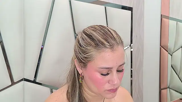kimberly7  online show from 07/30/26, 11:42
