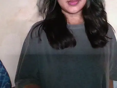 Snapshot of _smiling4u_ chatting on 05/06/26, 06:57 smiling4u online show from 05/06/26, 06:57