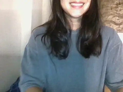 Snapshot of _smiling4u_ chatting on 06/01/26, 02:19 smiling4u online show from 06/01/26, 02:19