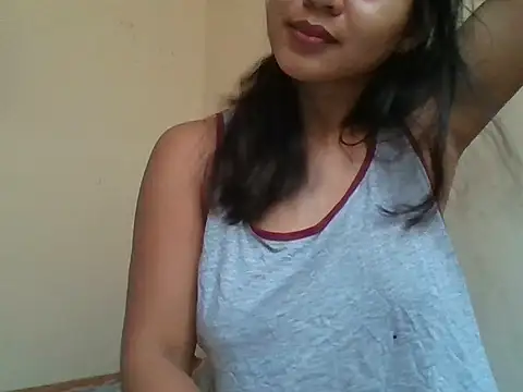 Snapshot of _smiling4u_ chatting on 07/02/26, 12:32 smiling4u online show from 07/02/26, 12:32