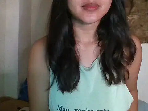 Snapshot of _smiling4u_ chatting on 07/29/26, 03:32 smiling4u online show from 07/29/26, 03:32
