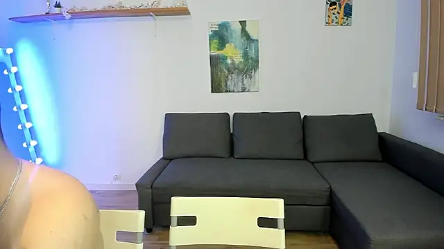 Snapshot of PollyFlame chatting on 03/25/26, 09:32 PollyFlame online show from 03/25/26, 09:32