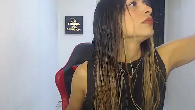 Liamiler01  online show from 11/19/25, 01:11