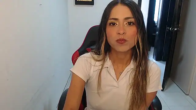 Liamiler01  online show from 11/28/25, 02:53