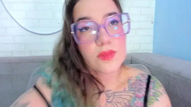 Snapshot of DEVA_BLUE_ chatting on 02/26/25, 05:31 DEVA BLUE  online show from 02/26/25, 05:31