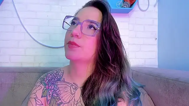 Snapshot of DEVA_BLUE_ chatting on 03/06/25, 06:52 DEVA BLUE  online show from 03/06/25, 06:52