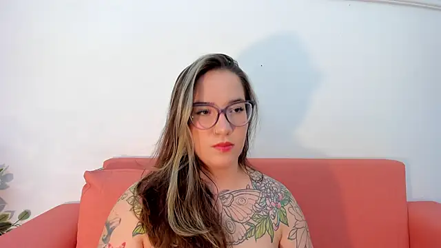 Snapshot of DEVA_BLUE_ chatting on 03/15/26, 04:18 DEVA BLUE online show from 03/15/26, 04:18