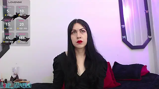 Snapshot of Amy_Aloqua chatting on 02/01/25, 02:24 Amy Aloqua online show from 02/01/25, 02:24