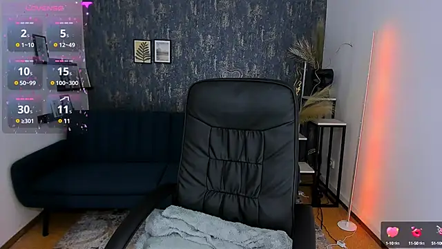 Snapshot of JeannieFox_ chatting on 12/04/24, 05:16 JeannieFox online show from 12/04/24, 05:16