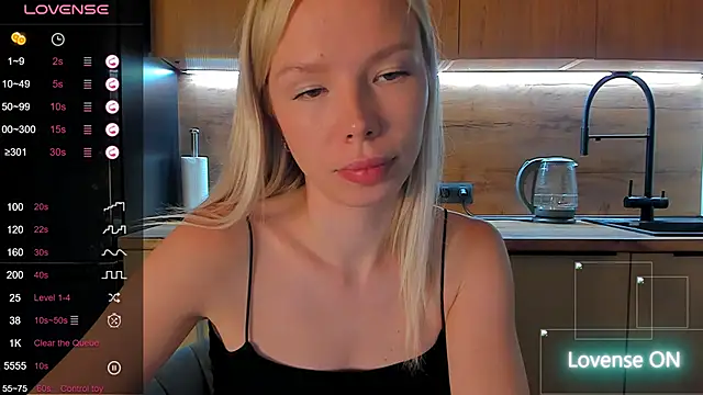 Olivia Bells online show from 06/17/26, 08:32