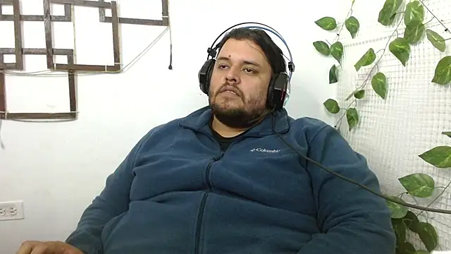 Snapshot of altairstudiosvip_ chatting on 10/16/25, 01:45 altairstudiosvip online show from 10/16/25, 01:45