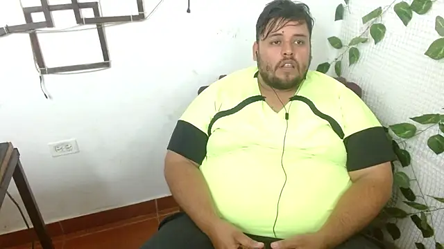 Snapshot of altairstudiosvip_ chatting on 12/18/25, 02:01 altairstudiosvip online show from 12/18/25, 02:01