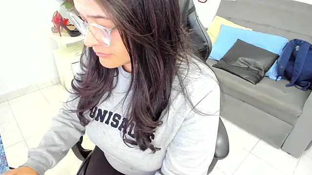 BellaFlaming online show from 02/21/25, 02:59