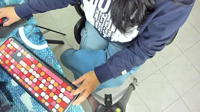 BellaFlaming online show from 05/05/26, 10:45