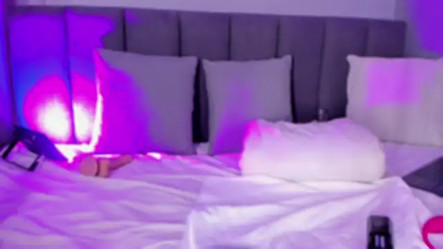 Snapshot of babepolly chatting on 02/05/25, 01:22 babepolly online show from 02/05/25, 01:22