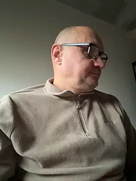 Snapshot of vanjbi45 chatting on 11/12/25, 06:58 vanjbi45 online show from 11/12/25, 06:58