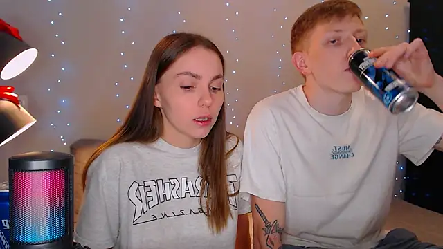 juliaanddima online show from 02/17/25, 09:30