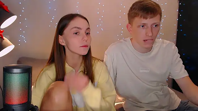 juliaanddima online show from 02/26/25, 09:37