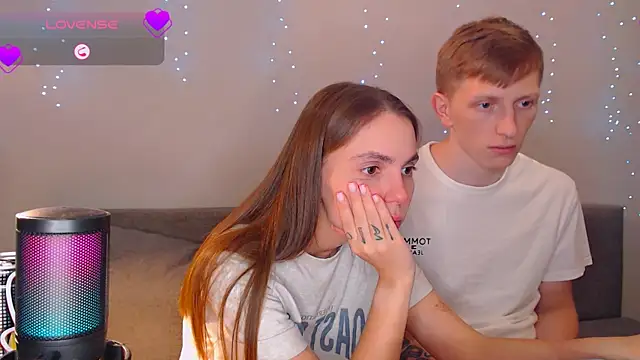 juliaanddima online show from 03/02/25, 12:42