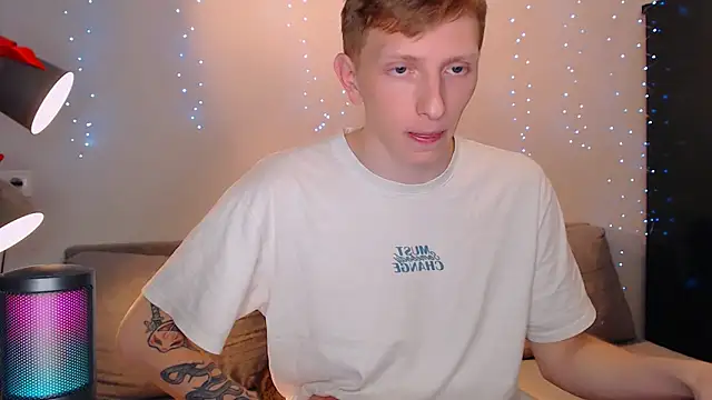 juliaanddima online show from 03/07/25, 11:49