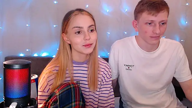 juliaanddima online show from 09/18/25, 08:33