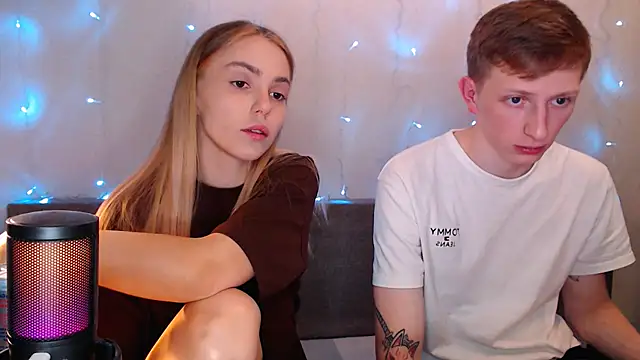 juliaanddima online show from 10/02/25, 10:39